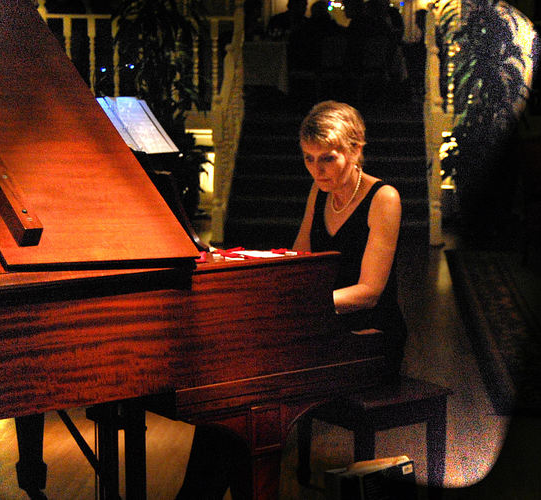 An experienced funeral pianist can help to make your loved one’s memorial service more peaceful,